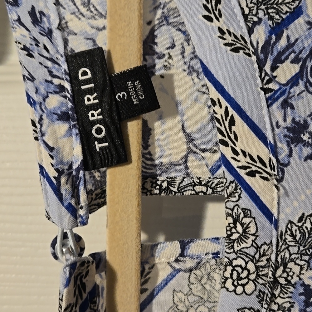 Torrid Challis High Neck Halter Style Dress - Picture 6 of 7
